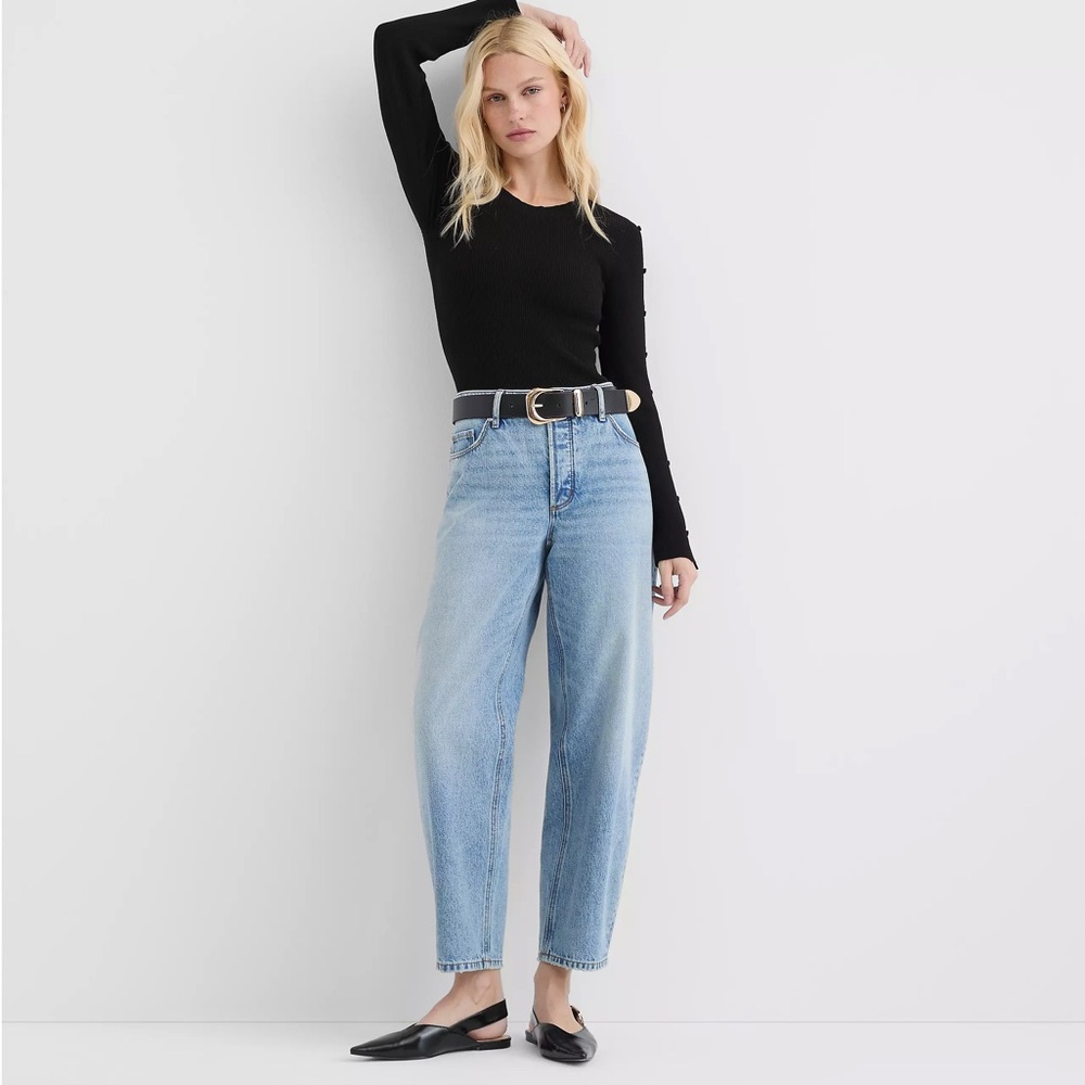 NWT Loft Rivete Mid Rise Barrel Jeans